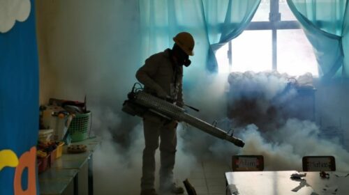 Nebulizan contra el mosco