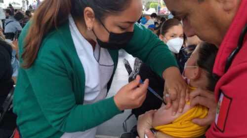 VACUNACIÓN A NIÑOS