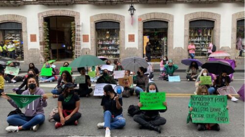 Sentona frente al congreso