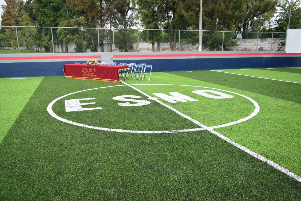 Inauguran cancha de fútbol rápido en secundaria de Zacapu.